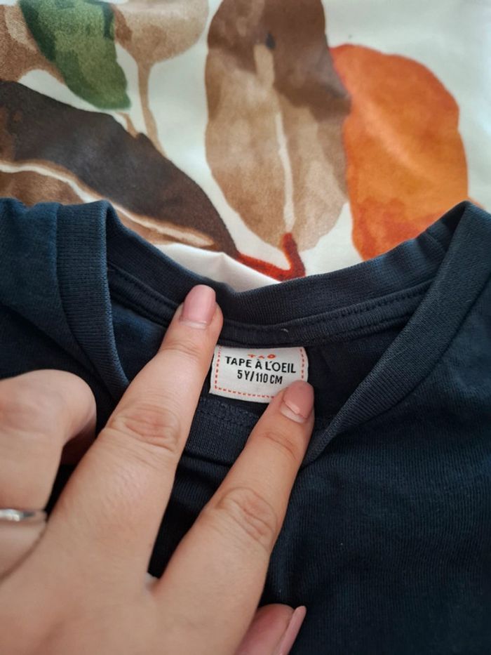 T'shirt longues manches bleu marine 🥨 - photo numéro 2