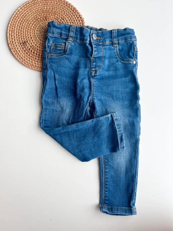 Jean tape à l’œil - photo numéro 2