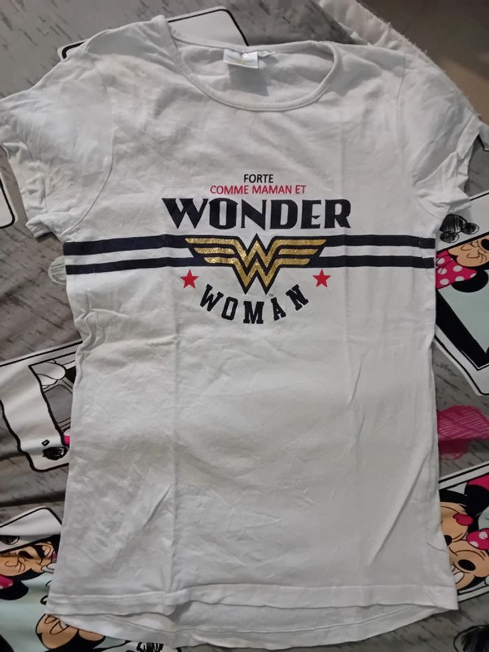 T-shirt wonderwoman