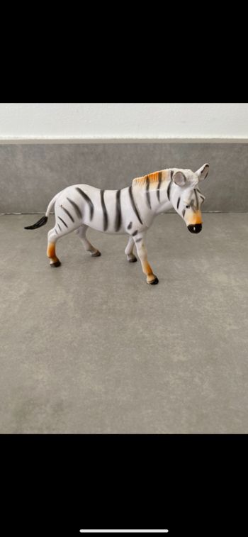 Figurine Zèbre S.H