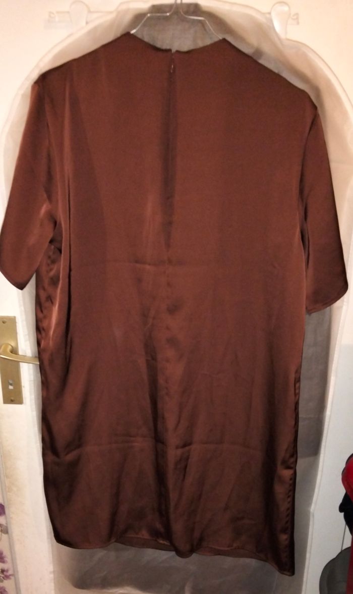 Robe manches courtes légere large satiné h&m - photo numéro 3