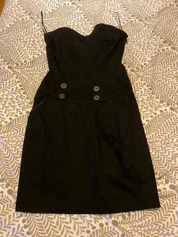 robe noire sans bretelles