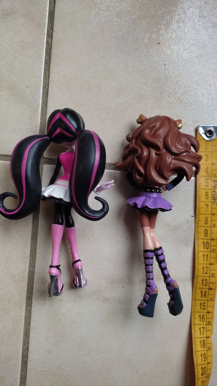 Lot figurines Monster high draculaura et Clawdeen Wolf - photo numéro 2