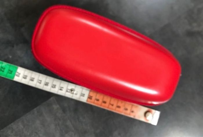 Bel étui à lunettes rouge Puma - photo numéro 7