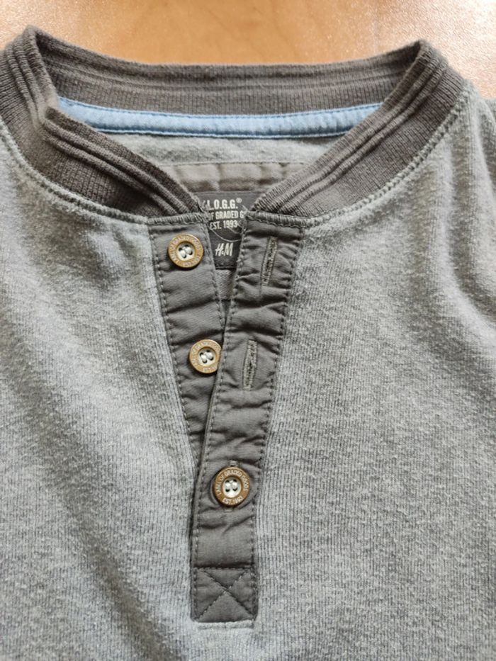 Tee shirt/pull léger 7/8 ans - photo numéro 2