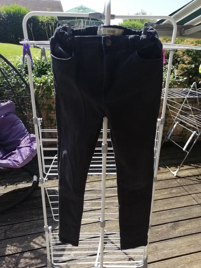 Jean noir Skinny. Primark