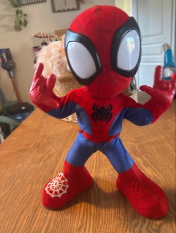 Peluche Spidey interactive 