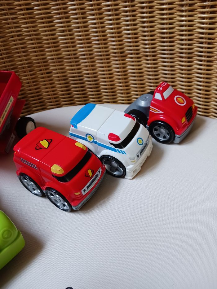 Lot de voitures et camions - photo numéro 3
