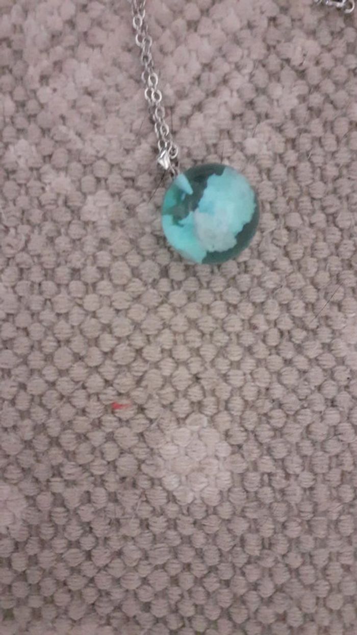 Pendentif en résine avec Des Nuages a l'intérieur - photo numéro 5