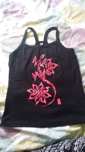 Débardeur noir motif tribal