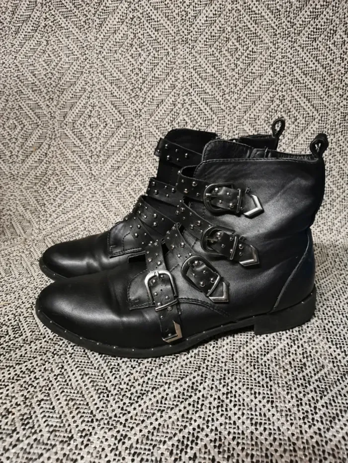 Bottines sangles noires