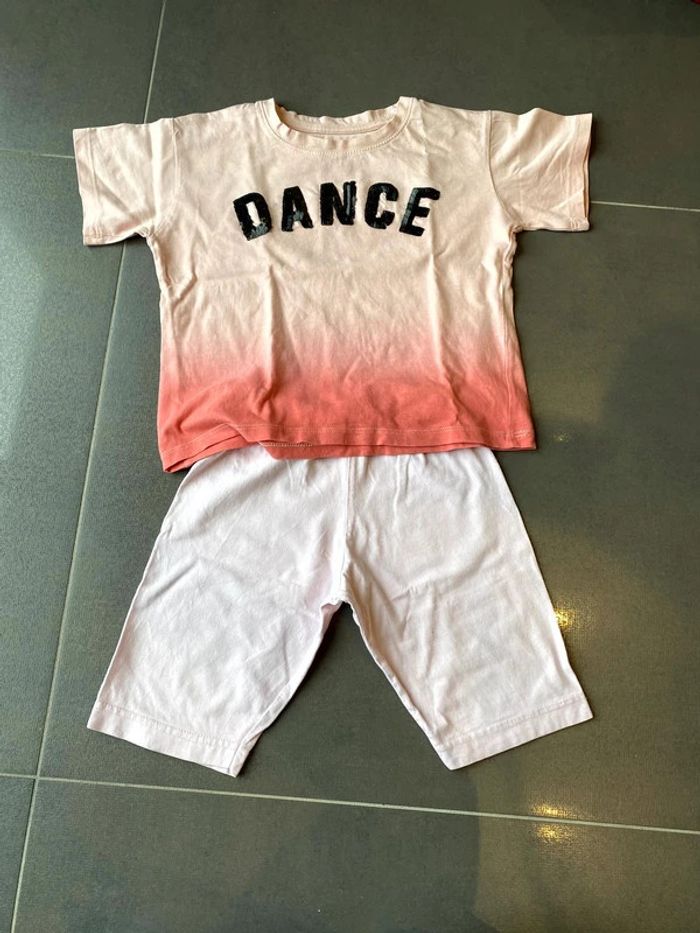 Lot été 4 ans: pantacourt dora, 2 shorts et 2 tee shirts - photo numéro 9