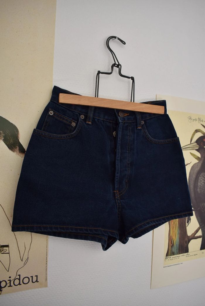 mini short en jeans - photo numéro 6