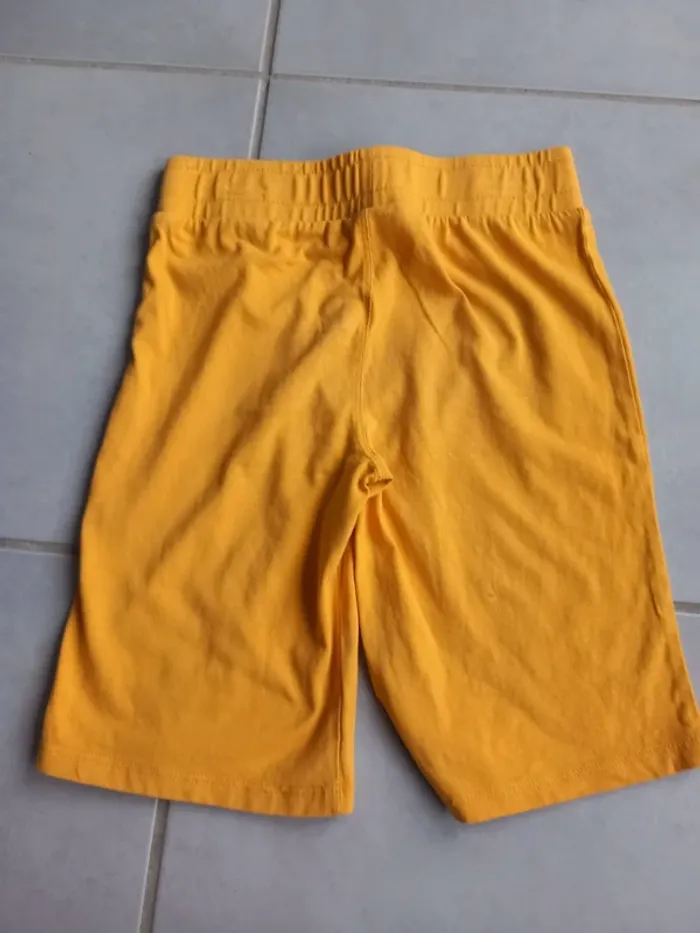 Short garçon Marvel 8 ans. - photo numéro 2