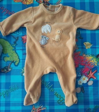 Grenouillère bébé