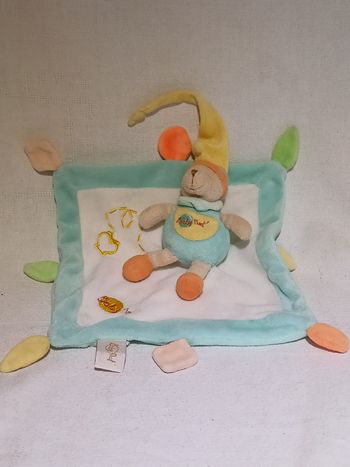 Doudou carré nounours baby nat