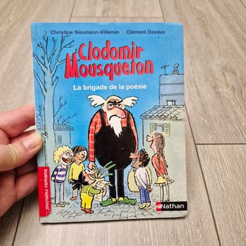 Livre "premiers romans" Clodomir Mousqueton . La brigade de la poésie. N°312 . Édition Nathan