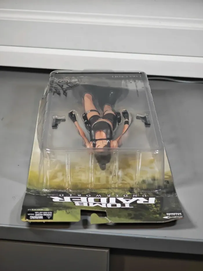 Figurine Neca Tomb Raider Underworld : Lara Croft 18cm neuve avec boîte - photo numéro 10