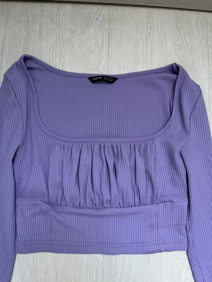 Haut violet - photo numéro 2