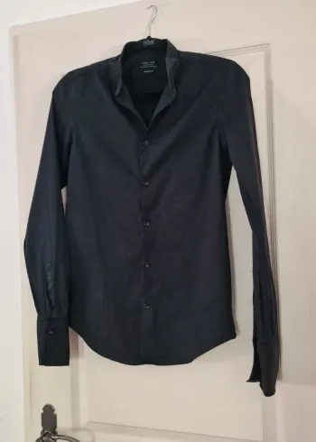 Chemise Zara Man Superslim – Taille S – Élégante & Ajustée