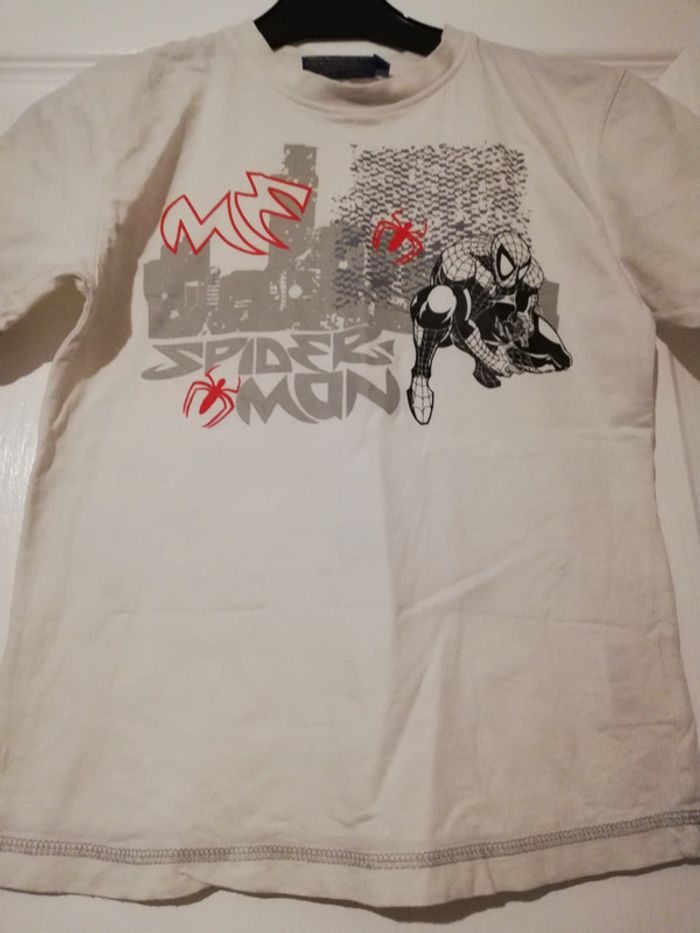 Tee-shirt spiderman 8 ans