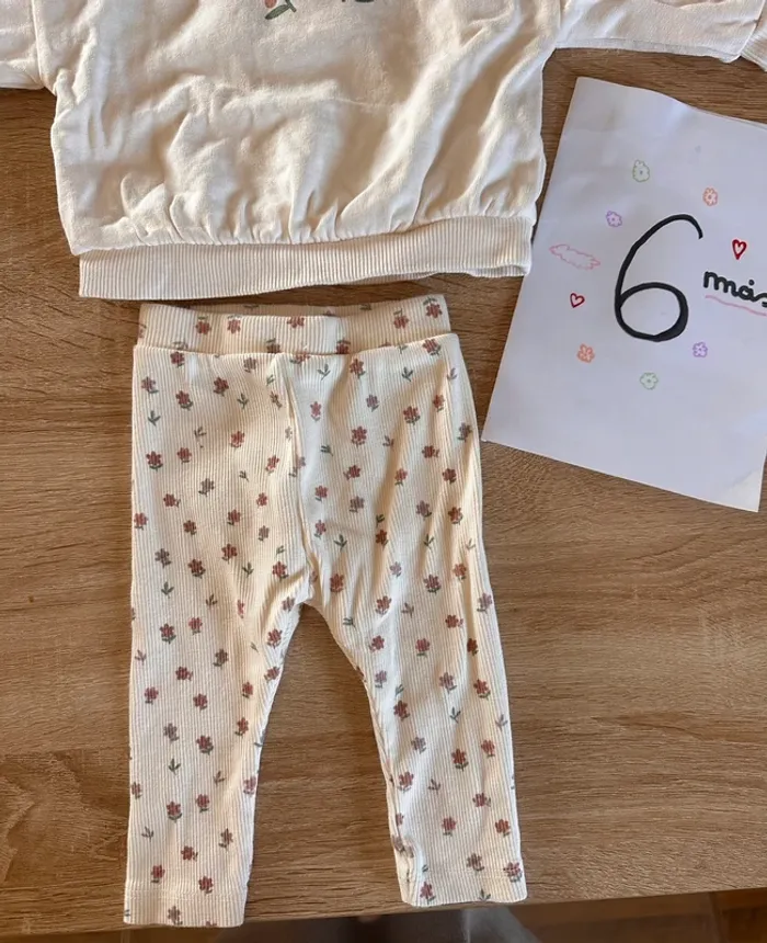 Tenue bébé fille 6 mois - photo numéro 2
