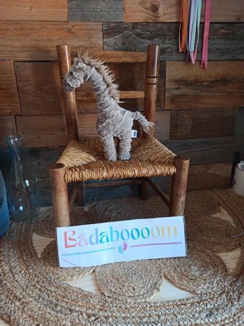 peluche girafe jellycat tbe