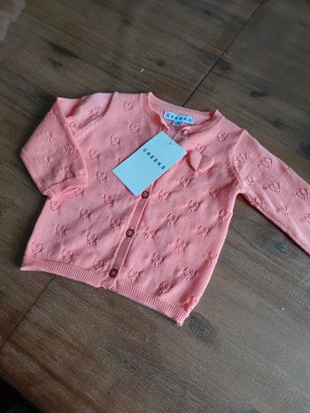 Joli gilet corail fille 6 mois