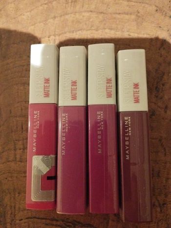 4 Gloss Maybelline