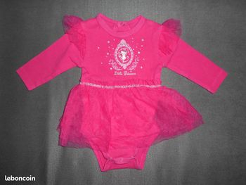 Body, taille: 1 mois à 0,50 EURO