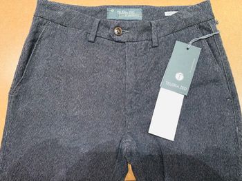 Pantalon chino Teleria Zed