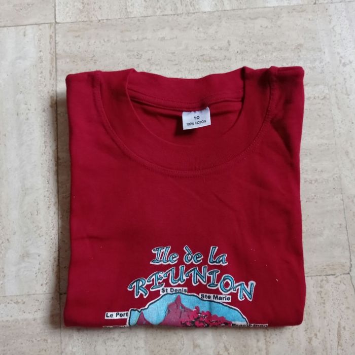 T-shirt neuf 10 ans - photo numéro 3