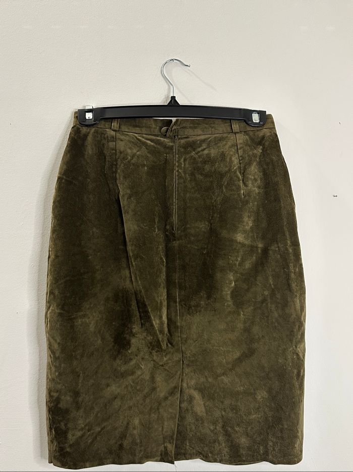 Jupe Velour taille 40 peu portée - photo numéro 5
