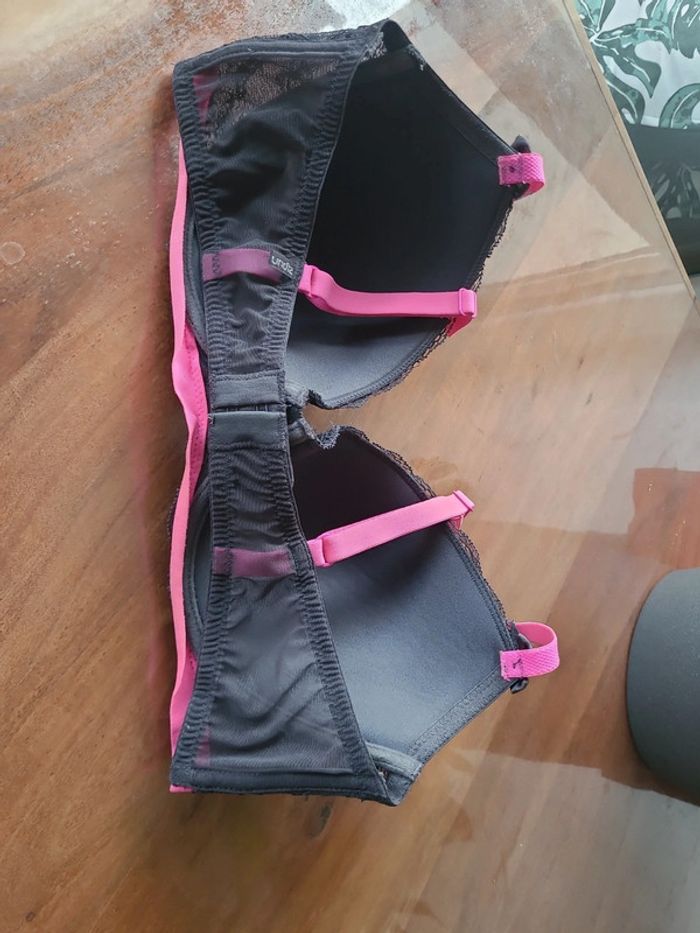 Soutien gorge - photo numéro 2
