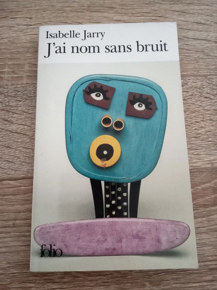 Isabelle Jarry 🪅 J'ai nom sans bruit - photo numéro 1