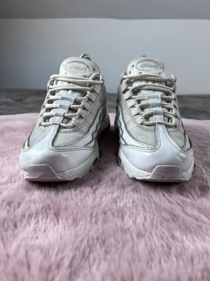 Nike Air Max 95 Triple White – Pointure 38 Réimperméabilisées - photo numéro 3