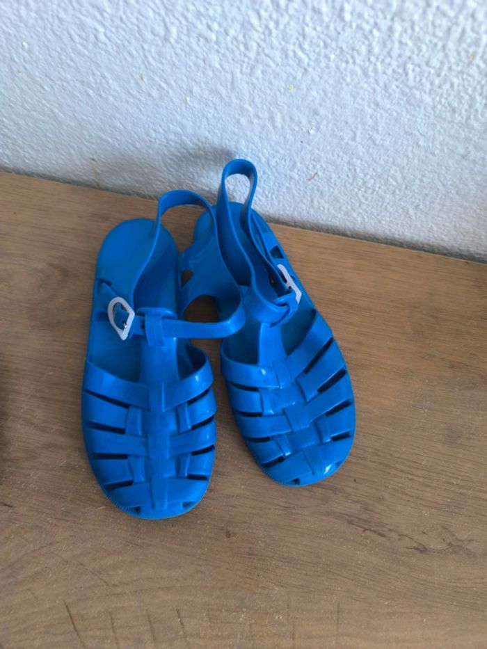 Sandales