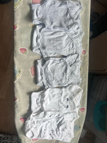 Lot de 5 bodies naissance.