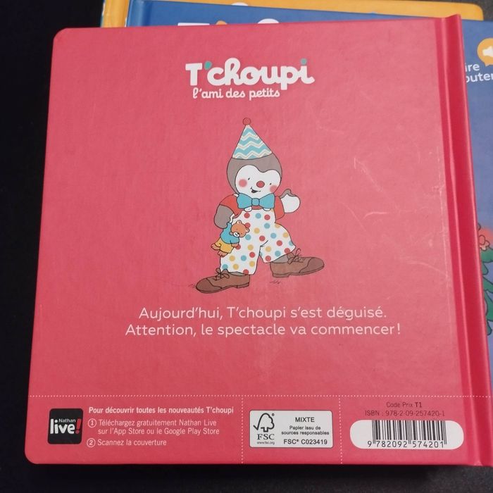 Livre enfant Nathan T'choupi se déguise - photo numéro 2