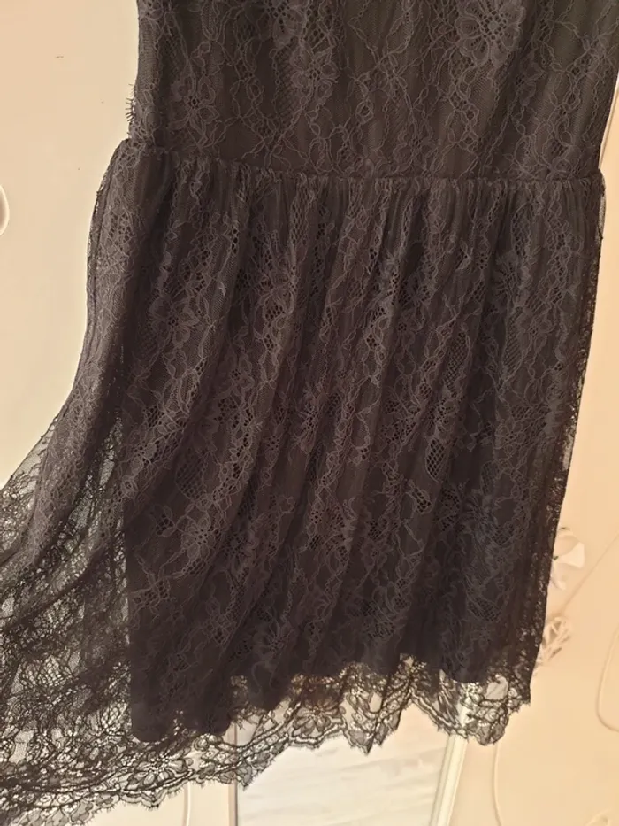 Robe de soirée noire - photo numéro 7