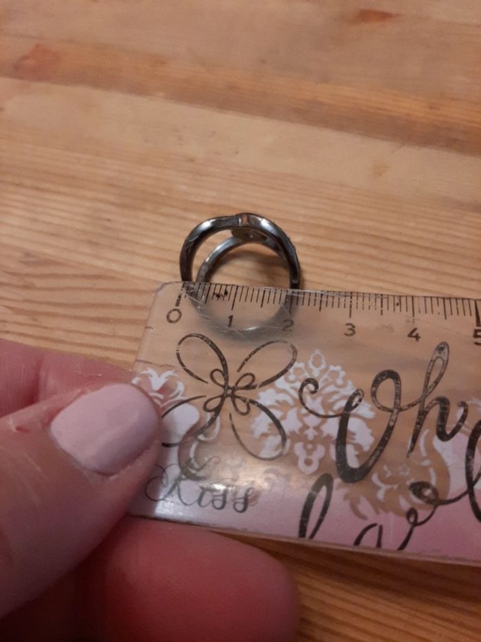 Bague noire - photo numéro 5