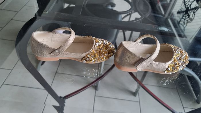 Chaussure pailletée or - photo numéro 3