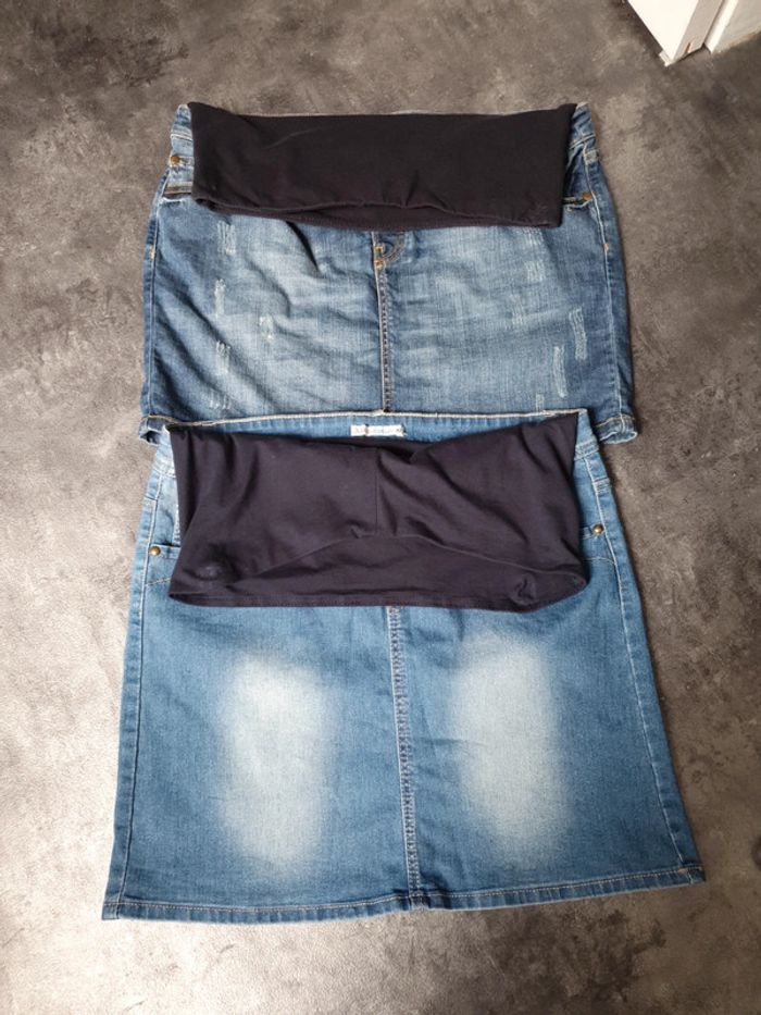 Lot 2 jupes de grossesse en jeans taille 40 très bon état