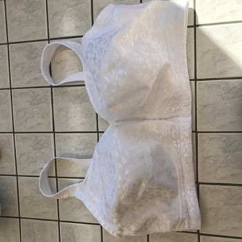 Soutien-gorge blanc 110 H neuf
