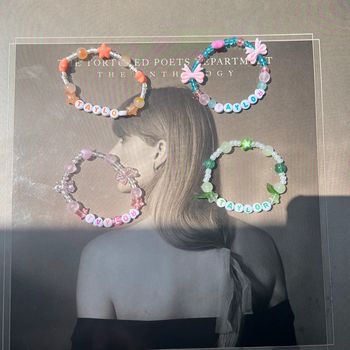 friendship bracelets | taylor swift
