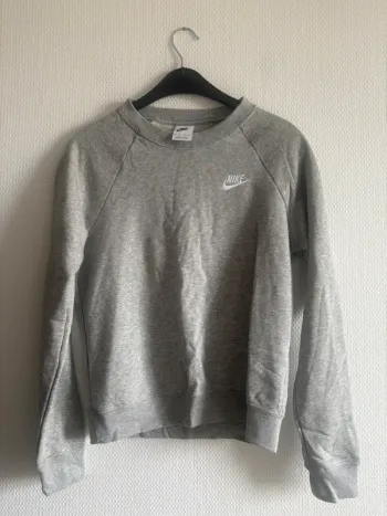 Sweat Nike gris clair