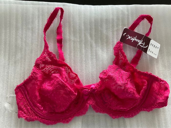 Soutien-gorge rose Playtex neuf