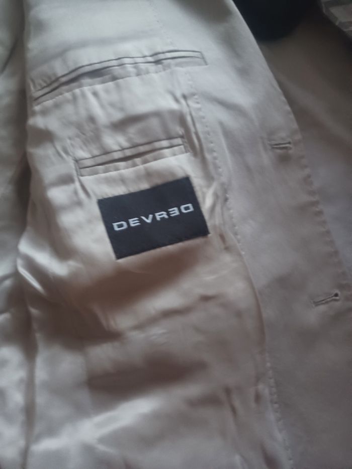 Costume beige - photo numéro 3