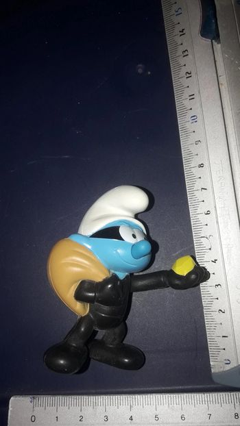 Schtroumpf figurine