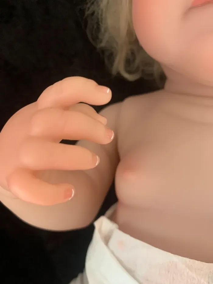 Bébé Reborn réaliste de 48 cm en vinyle souple - photo numéro 4